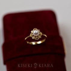 Vintage French Lace Natural Freshwater Pearl Ring, 14K Real Gold Ring, Classic Four Leaf Clover Clutch Moissanite Diamond Ring, Promise Ring DETAILS ♡⃛ ⃛ Main stone: Freshwater Pearl; approx. 5.5~6mm Side stone: Moissanite/ Diamond Band width: 1.5mm Band thickness: 1.2mm OUR GEMSTONES ♡⃛ ⃛ At Kiseki Kiara, we use both precious and semi-precious stones throughout our jewelry designs, with each stone set-by-hand in our workshop. We carefully source gemstones for their quality and color ensuring yo 14k Gold Pearl Ring With Rose Cut Diamonds, 14k Yellow Gold Pearl Ring With Center Stone, Elegant Yellow Gold Cluster Ring For Marriage, Exquisite 14k Gold Pearl Ring For Anniversary, 14k Stamped Pearl Wedding Ring, Formal 14k Gold Pearl Ring With Rose Cut Diamonds, Formal 14k Gold Pearl Ring With Halo Setting, Wedding 14k Gold Brilliant Cut Pearl Ring, 14k Gold Pearl Ring With Halo Setting