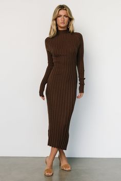 Winter Dress Outfit Dressy, Ribbed Dress Outfit, Long Winter Dresses, Winter Dresses For Women, Sweater Outfit Ideas, Sweaters Outfit, Brown Sweater Dress, Fall Sweater Dress, Kimono Maxi Dress