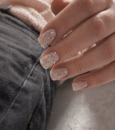 Winter White Nails, Nye Nails, Neutral Nails, Xmas Nails, Minimalist Nails, Chic Nails