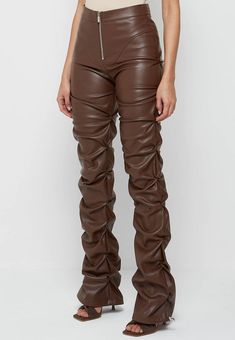 Astro Dust, Unique Pants, Closet Aesthetic, Chic Skirts, Trendy Jeans, Elevate Your Outfit, Leather Pant, Formal Look, Costume Intero