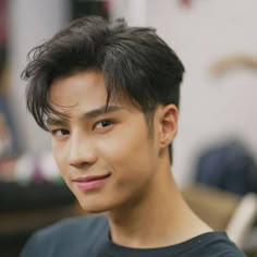 Thai Haircut Men, Korean Men Hairstyle Medium Undercut, Male Haircuts Side Part, Asian Mens Perm Hairstyles, Thai Men Hairstyle, Textured Fringe Haircut Men Asian, Asian Men Side Part Haircut, Asian Side Part Hair Men, Thai Hairstyle Men