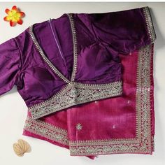 30+ Amazing Back Neck Latest Blouse Designs Ideas in 2023 Sari Poses, Latest Blouse Designs, Blouse Back Neck Designs, New Blouse Designs, Blouse Designs Indian, Blouse Designs Silk