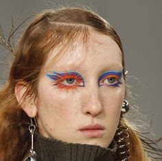 Blue And Orange Makeup, Maison Margiela Runway, Margiela Runway, Key Designs, Makeup Creative, Orange Makeup, Avant Garde Makeup, Runway Makeup