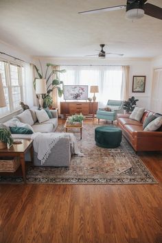 Dream Green DIY #modern #farmhouse #decor Green Diy, Casa Vintage, Mid Century Modern Living, Mid Century Modern Living Room, Style Deco, Decor Home Living Room, Apartment Inspiration, Design Living Room, Living Room Decor Apartment