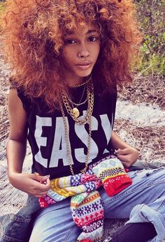 Freedom is...coloring your hair. Taking that risk. ~<3 Big Sweater, Money Clothing, Afro Punk Fashion, Outfits Jeans, Style Indie, Color Your Hair, Afro Punk, Natural Hair Inspiration, Kitenge