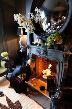 Mantle Ideas, New England Fall, Fireplace Ideas, Elements Of Style, A Living Room, Boho Home, Tv Room