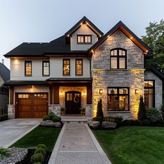 Luxury Houses In London, Modern 2 Story House Exterior, Different House Styles Exterior, Classic House Exterior Luxury, Dream House Exterior Modern Luxury, Suburban Modern House, Suburban Home Exterior, Bloxburg Houses Exterior, American Homes Exterior