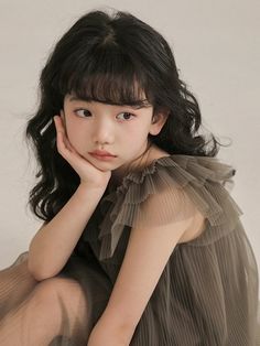 Kid Models Photoshoot, Kid Reference Poses, Child Reference Photo, Kid Reference, Studio Photography Poses, Angel Outfit, Asian Kids, Asian Babies, Child Photography