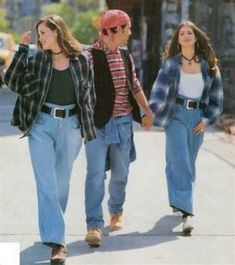 90s Decade Outfits, 90s Fashion Street Style, Decade Outfits, Decades Outfits, Retro Outfits 90s, 1990 Style, Look 80s, Looks Hip Hop, Decades Fashion