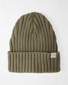 This ribbed knit cap couldn't be more versatile in a style that lasts from fall through winter. In a neutral olive, this hat pairs well with everything in our little planet and in ribbed organic cotton, it's soft and stretchy too. This knit style folds up for the perfect fit and is made to grow with your little one. Crafted in the purest organic fabrics and sustainable materials, Little Planet is a return to simplicity. Thoughtful essentials and timeless pieces to gift or to hold on to. Infant Winter Hats, Baby Boy Beanies, Ribbed Knit Beanie, Boys Beanie, Holiday Pjs, Newborn Beanie, Baby Boy Hats, Boy Hat, Carters Baby