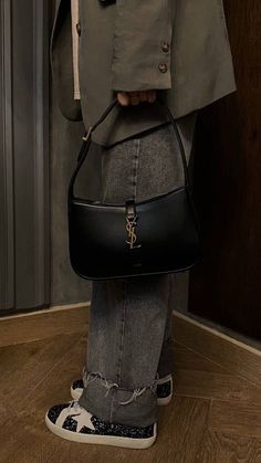 Black Designer Bags, Black Luxury, Lily Collins, Outfits Winter, Best Black, Fall 2022, Fall Looks, Winter Looks, Black Design