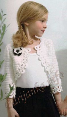 Болеро крючком (д) 17*90 Phildar №3844 Bolero Haken, Crochet Girl Patterns, Vestidos Bebe Crochet, Crochet Blouse Pattern, Crochet Dress Girl, Gilet Crochet, Wool Knitted Dress, Baby Sweater Patterns, Crochet Bolero