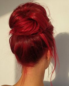 Bright Maroon Hair, Red Hair Dye On Blonde Hair, Vivid Red Hair Color, Pelo Color Vino, Red Hair Looks, Wine Hair, Red Hair Inspo, Dyed Red Hair, Bright Red Hair