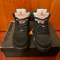 Jordan 5 Metallic 2016 Og Box Condition:9/10 Like New Jordan 5 Black Metallic, Jordan 5 Metallic, Shoes Jordan, Nike Air Jordan Retro, Air Jordan 5, Jordan 5, Air Jordans Retro, Jordans For Men, Black Metallic