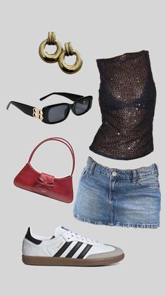 Clubbing outfit🍸✨ Clubbing In London Outfit, Late 90s Club Fashion, Fun Night Out Aesthetic, 90s Nightclub Outfits, Underground Party Outfit, Trendy Rave Outfits, Clubbing Outfits Nightclub Summer, 2014 Club Outfits, Frat Formal Outfit