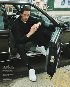 Classic Car Photoshoot, Male Portrait Poses, Adrien Brody, Men Stylish Dress, Street Fashion Men Streetwear