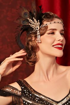 Roar back 100 years to unprecedented golden 20s with this headband, which perfectly create an elegant and sophisticated Gatsby style. Features: High quality crystal and imitation pearl Adjustable elastic band Peacock feather design Exquisite head chain design Peacock Headband, Christmas Dancing, Great Gatsby Headpiece, Bridal Headpiece Vintage, Flapper Hair, Art Deco Party, 1920s Headpiece, Gatsby Headpiece, Flapper Headpiece