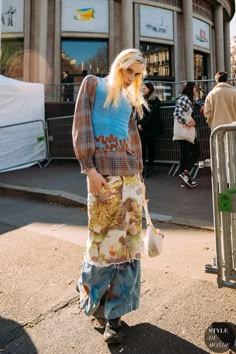 2022 Street Style, Clown Costumes, Fw 2022, Dress Over Pants, Kei Visual, Ader Error, Reportage Photography