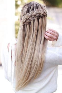 Five Strand Braid Hairstyle #braids Five Strand Braids, Chica Cool, Long Box Braids, Types Of Braids, Waterfall Braid, Trending Hairstyles, Box Braids Hairstyles, Fish Tail Braid, French Braid