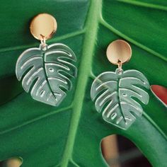 Monstera Leaf Earrings - Clear Acrylic Dangles - SleepyMountain Monstera Earrings, Monstera Leaf Earrings, 3d Earrings, Mirrored Acrylic, Acrylic Brooch, Laser Cut Jewelry, Laser Cut Earrings, Beaded Jewels, Keep Alive