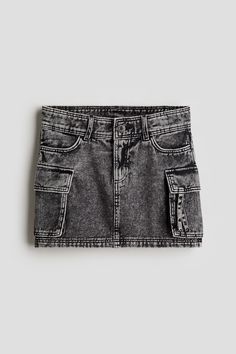 Girls' Clothes | Dresses, Jeans & More | H&M US Jean Vest Outfits, Black Skirt Outfits, Tulle Skirt Dress, Twill Skirt, Leopard Pants, Jeans Skirt, Suit Shoes, Stylish Pants, Blouse Pants