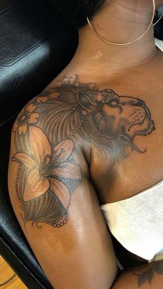 Tattoo Ideas For Female, Women's Shoulder Tattoo, Alas Tattoo, Girl Thigh Tattoos, Arm Sleeve Tattoos For Women, Girl Neck Tattoos, Cute Hand Tattoos