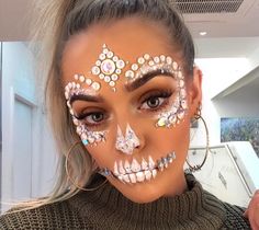 Halloween Curriculum, Mens Halloween Makeup, Glitter Halloween Makeup, Sugar Skull Face Paint, Skull Makeup Tutorial, Halloween Makeup Sugar Skull, Skull Face Paint, Sugar Skull Face, Holloween Makeup