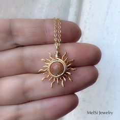 Sun Wire Jewelry, Wire Wrapped Sun Pendant, Sun Pendant Necklace, Sun Wire Wrap, Hippie Sun, Sun Fashion, Sun Jewelry, Jewelry Hippie, Sun Charm