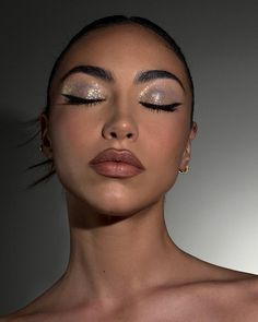 Casino Makeup, Club Makeup Looks, Makeup Azul, Las Vegas Makeup, Eye Pallet, Vegas Makeup, Club Makeup, Maquillage On Fleek, Pastel Makeup