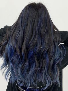 Blue Hair Highlights, Dyed Hair Blue, Blue Ombre Hair, Dark Blue Hair, Hair Color Underneath, Hair With Highlights, Black Hair With Highlights, Psychology Student