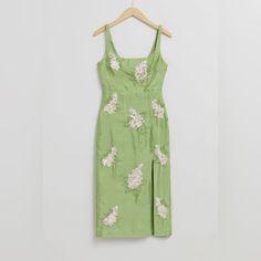 Super Chic & Other Stories Square Neck Midi Dress, Made From Green Moire Material And Featuring Pale Lilac Floral Appliqu. Perfect For Weddings Or Garden Parties! Includes Tags. Lost Paradise, Floral Embroidery Dress, Floral Embellishment, Jacquard Design, Embroidered Midi Dress, Floral Embroidered Dress, Dress Crafts, Green Midi Dress, Fashion Story