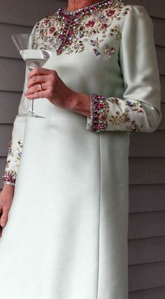 Coktail Dress, Minimal Stil, Abaya Designs Latest, Stylish Kurtis Design, Boho Dresses Long, Iranian Women Fashion, Mode Abaya, Prom Dresses For Teens, Simple Pakistani Dresses