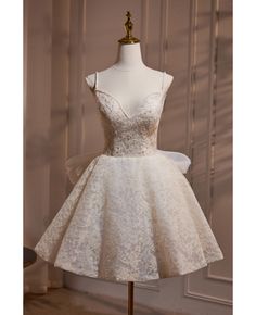 Get 10% off now! Buy retro ivory vneck lace short wedding dress backless with big bow in back at cheap price online. Free stable shipping and pro custom service since 2009. Short Princess Dress, Elegant Homecoming Dresses, Winter Wedding Venues, Tulle Sleeves, Lace Prom Dress, Short Prom Dress, Lace Short, Short Prom, Lace Bows