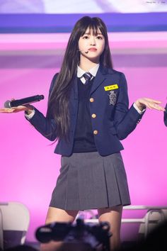 Kpop Uniform, Estilo Swag, Graduation Picture Poses, Oh My Girl, Korean Hairstyle, Star Girl, Tennis Skirt, Korean Outfits