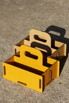 Bunte Aufbewahrungsboxen als Griffkiste für den Haushalt. Cnc Products, Plywood Storage, Egg Packaging, Laser Cut Box, Door Handle Design, Acrylic Furniture, Laser Art, Packing Design