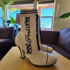 Fendi Tronchetto Printed Embroidered Accent Sock Boots. Cream And Black. Sz 38.5 Comes With Original Box And Cloth Bags. Boots Cream, Sock Boots, Fendi Shoes, Black Cream, Cloth Bags, Bootie Boots, Original Box, Fendi, Ankle Boots