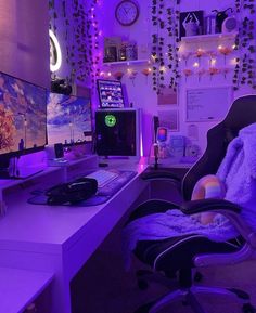 cute gamer girl set up purple Small Game Room Design, Gamers Aesthetic, Background Gaming, Gaming Setup Bedroom, Gamer Room Design, Gaming Room Ideas, Gaming Background, Purple Desk