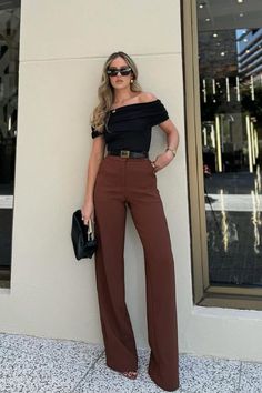 Brown Wide Leg Pants Outfit, Brown Pants Outfit, Legs Outfit, Wide Leg Pants Outfit, Outfit Combos