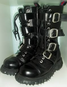 Mammon Cosplay, Alt Boots, Arcane Oc, Drip Ideas, Epic Clothes, Boots Aesthetic, Goth Industrial, New Rock Boots, Gothic Boots