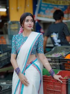 Set Saree Kerala Onam, Set Mundu Blouse Design, Set Saree Blouse Designs Kerala, Kerala Style Skirt And Top, Set Mundu Kerala, Onam Dress Ideas, Set Saree Kerala, Onam Outfits Ideas, Onam Dress