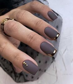 Beauty Hacks Nails, Classy Nail Designs, Matte Nails Design, Glamorous Nails, Trendy Nail Art, Glam Nails, Short Nail Designs, Classy Nails, Chic Nails