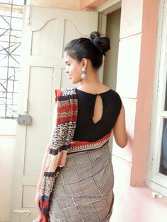 Again me :) Kalamkari saree paired with black boat neck blouse #kalamkari #oxidizedjumka #love Black Boat Neck Blouse, Kalamkari Blouse Designs, Black Blouse Designs, Kalamkari Blouse, Black Boat, Cotton Saree Blouse Designs, Boat Neck Blouse Design, Cotton Blouse Design, Boat Neck Blouse