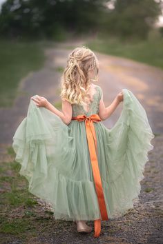 Boho Flower Girl Dress, Green Flower Girl Dresses, Sage Green Flowers, Flower Wreath Hair, Sleeveless Flower Girl Dresses, Lace Flower Girl Dress, Boho Flower Girl, Tulle Flower Girl Dress, Beautiful Hair Accessories