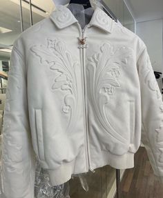 Desain Merek, Louis Vuitton Jacket, Monogram Jacket, Apparel Design Inspiration, 2023 Ss, Concept Clothing, Street Fashion Men Streetwear, Fashion Inspiration Design