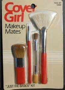 Discontinued Makeup, Vintage Makeup Ads, Old Advertising, 80s Makeup, Vintage Cover, Makeup Ads, 90s Makeup, Face Kit