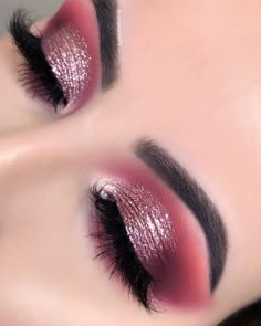 Pink Makeup Looks, Slay Makeup, Drag Make-up, Bridal Eye Makeup, Pink Eye Makeup, Makeup Samples, Glitter Eye Makeup, Crush Memes, Smink Inspiration