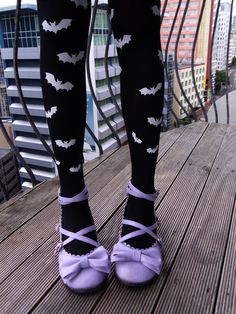 Those tights. ♥ Pastel Goth Shoes, Pastel Goth Outfits, Goth Shoes, Cute Bat, Goth Outfits, Creepy Cute, Gothic Lolita