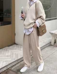 Skandinavian Fashion, Hijabi Fashion Casual, Korean Casual Outfits, Tomboy Style Outfits, Tomboy Fashion, Korean Outfits, Mode Inspiration, Winter Fashion Outfits