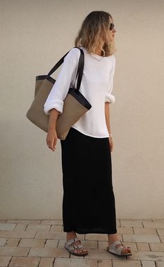 August 2024 Outfit Ideas, Smart Casual Women Outfits, Elegance Dress, Stylish Outfits For Women Over 50, Transition Outfits, Fashion Fail, Classy Fashion, Minimal Outfit, Looks Street Style