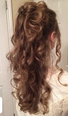 Up Hair Styles For Homecoming, Wavy Homecoming Hairstyles, Bumped Ends Hairstyle Long Hair, Early 2000s Prom Hair, Big Curly Updo, Prom Hairstyle Half Up Half Down, Prom 90s Hair, Loose Pin Curls, Hoco Hair With Bow